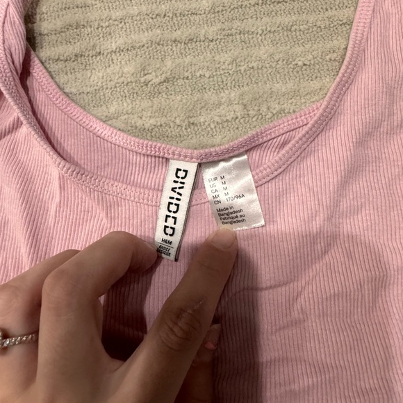 Pink sports bra - Picture 2 of 2